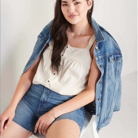 Sale Plus Size OLD NAVY Women’s High-Waisted Slouchy Cutoff Jean Shorts 5” DAD - Picture 3 of 10